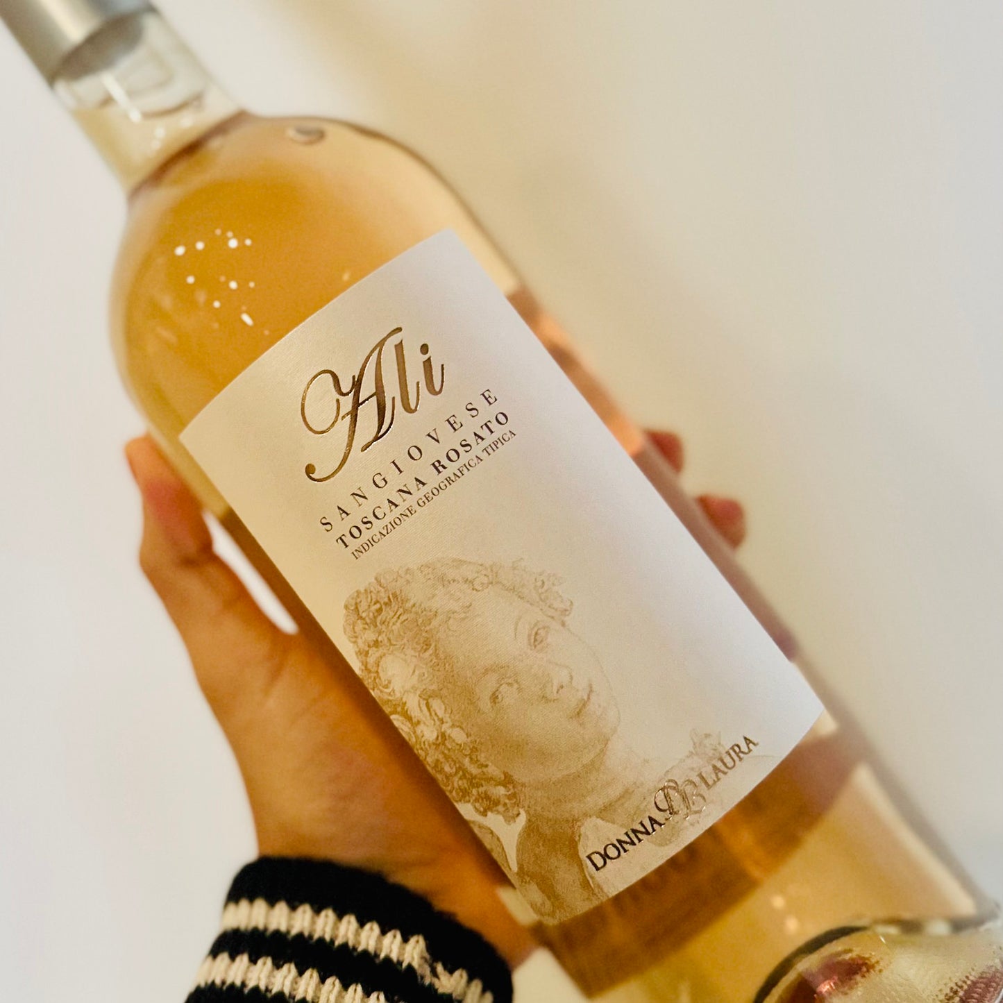 DONNA LAURA ALI ROSATO