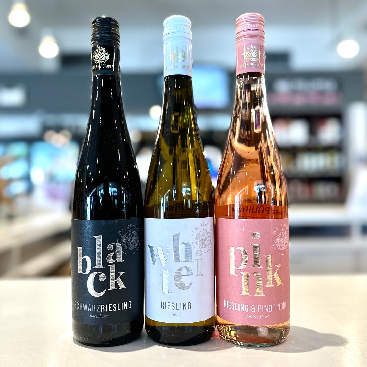 Queen of the Grapes Black Schwarzriesling