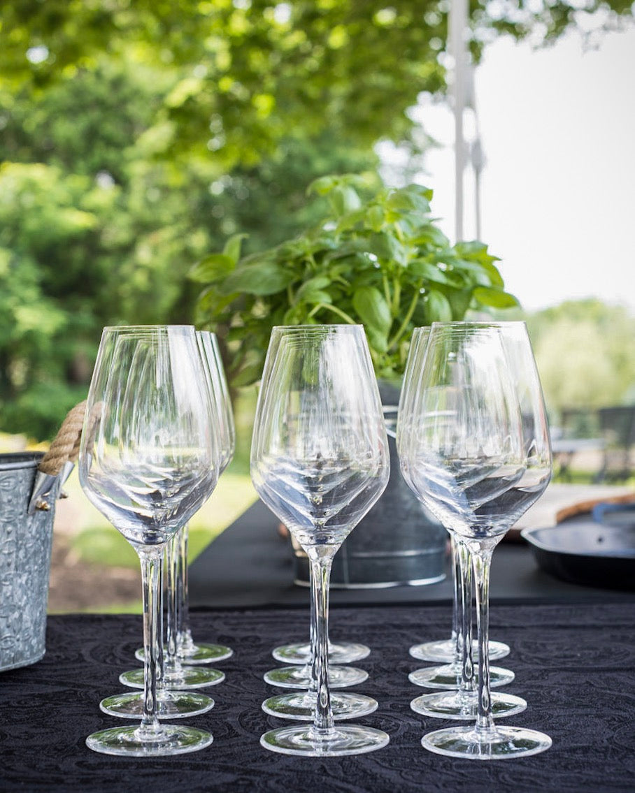 FINAL TOUCH CRYSTAL WINE GLASSES