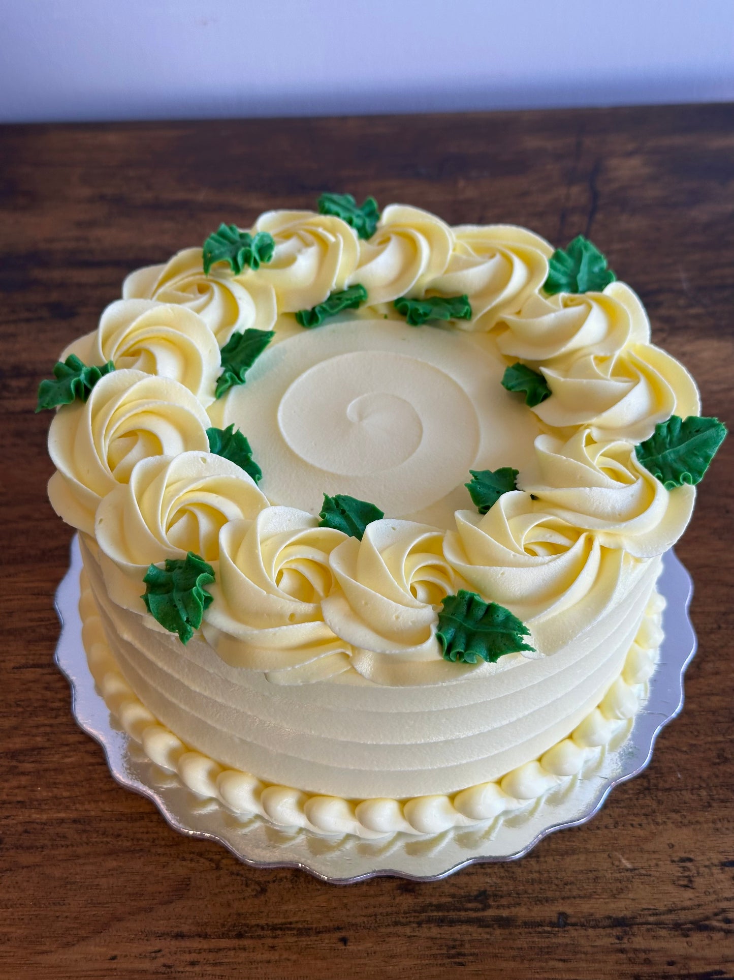 6" Cake & 2 Bottles of Wine