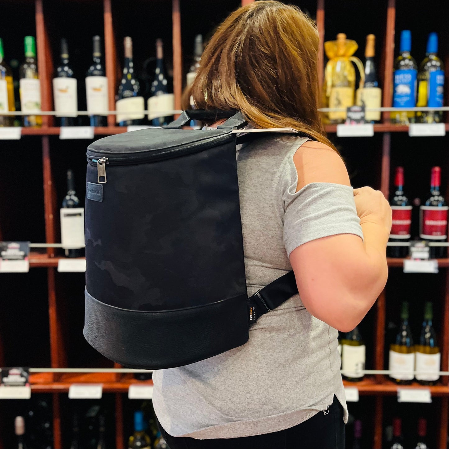 CORKCICLE EOLA BUCKET BAG