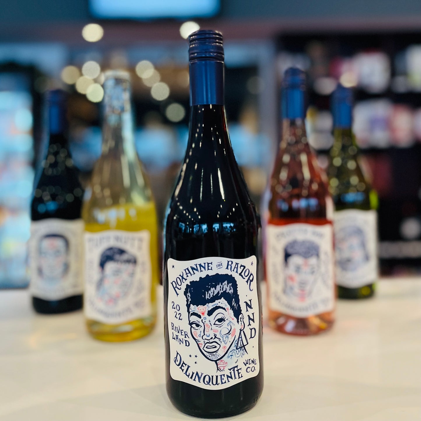 DELINQUENTE ROXANNE THE RAZOR NEGROAMARO/NERO D'AVOLA