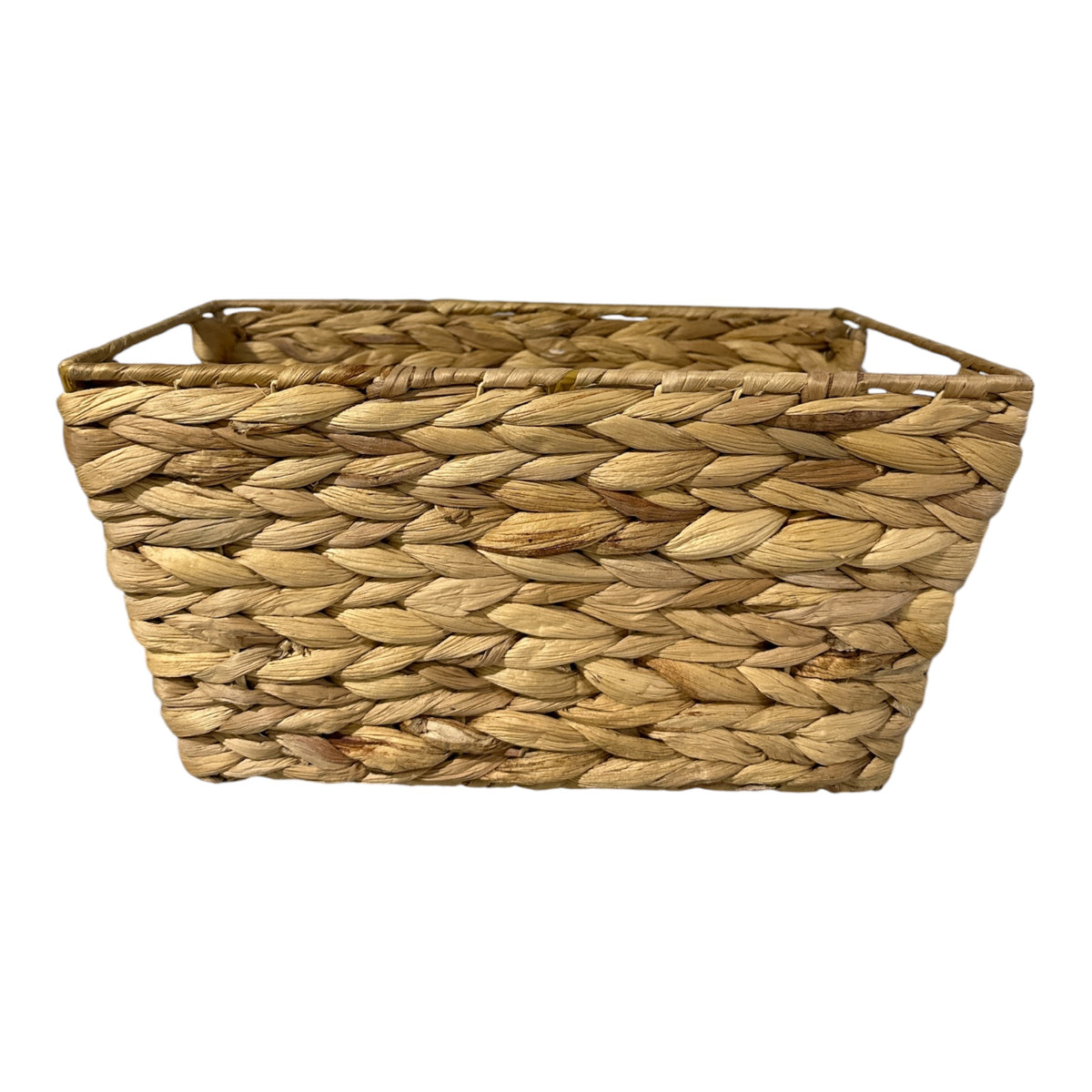WOVEN BASKET